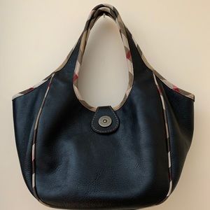 Vintage Burberry leather bag